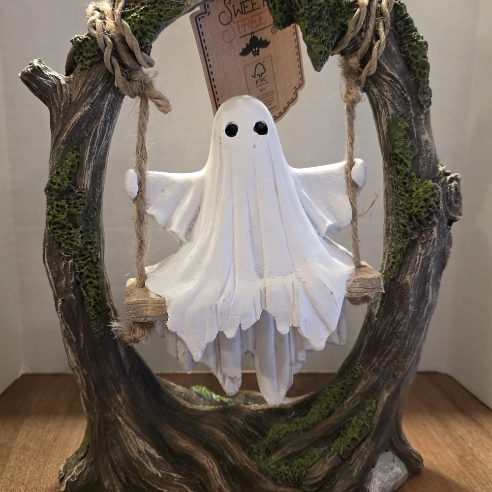 Ghost Tree Swing Decor